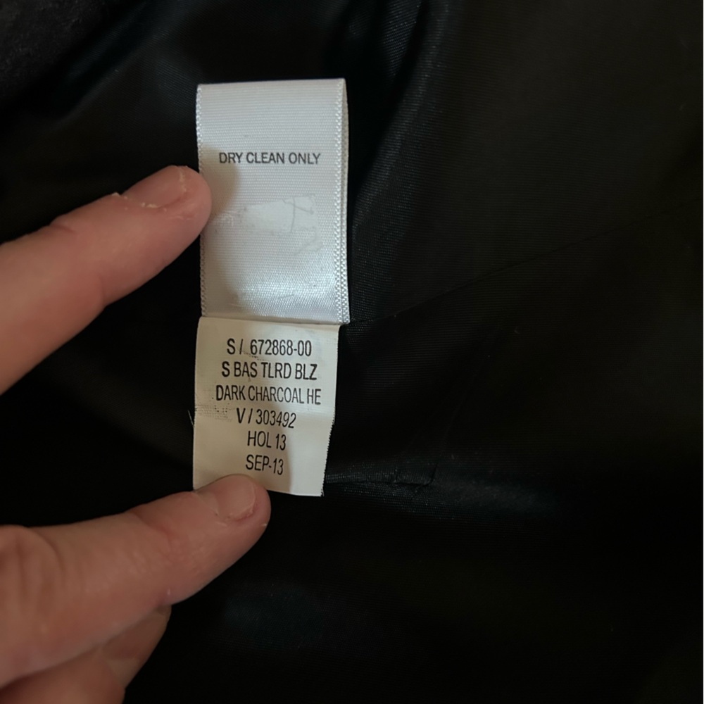 Banana Republic Factory - Men's Charcoal Grey Blazer - Picture 5 of 5